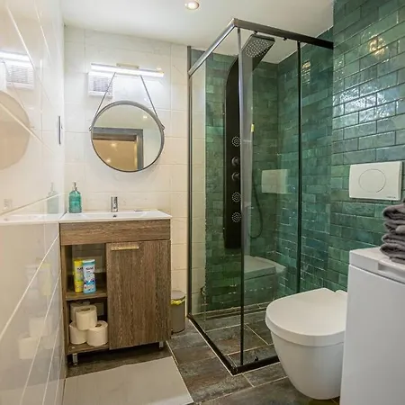 Apartment Hot Tube In The Heart Of Budapest, Kazinczy Street *