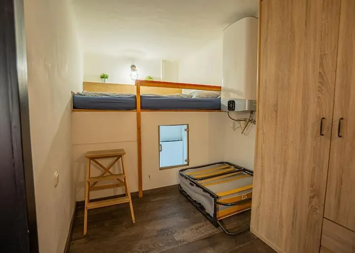 Hot Tube In The Heart Of Budapest, Kazinczy Street アパート ブダペスト